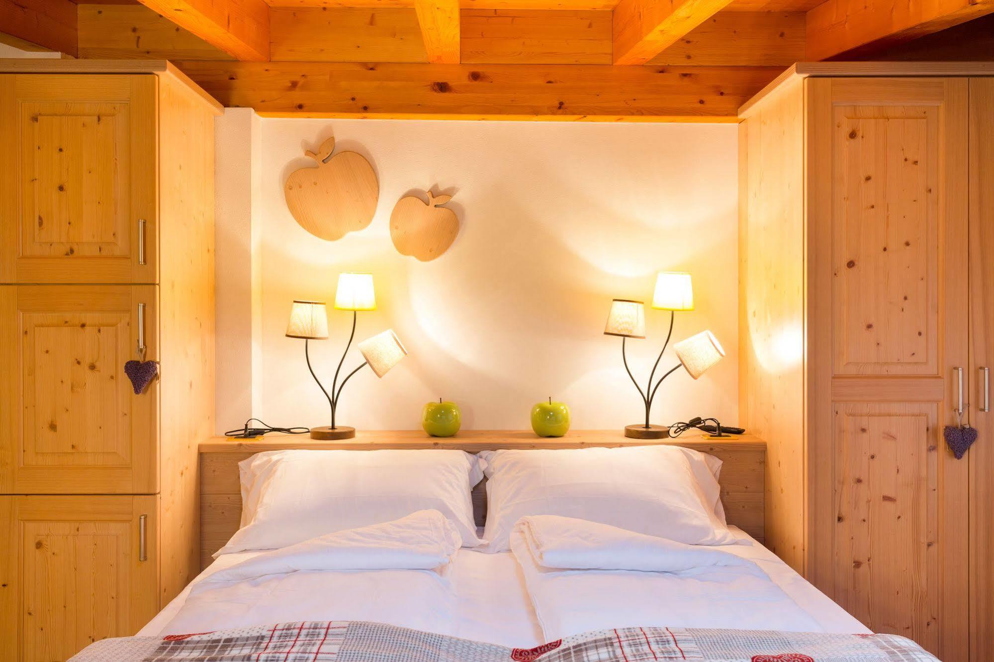 הוילה ספורמאג'יורה Bio Agritur Le Millemele מראה חיצוני תמונה